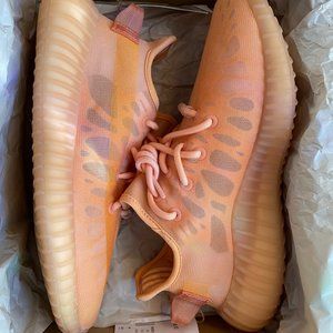 Yeezy Boost 350 V2 Mono Clay